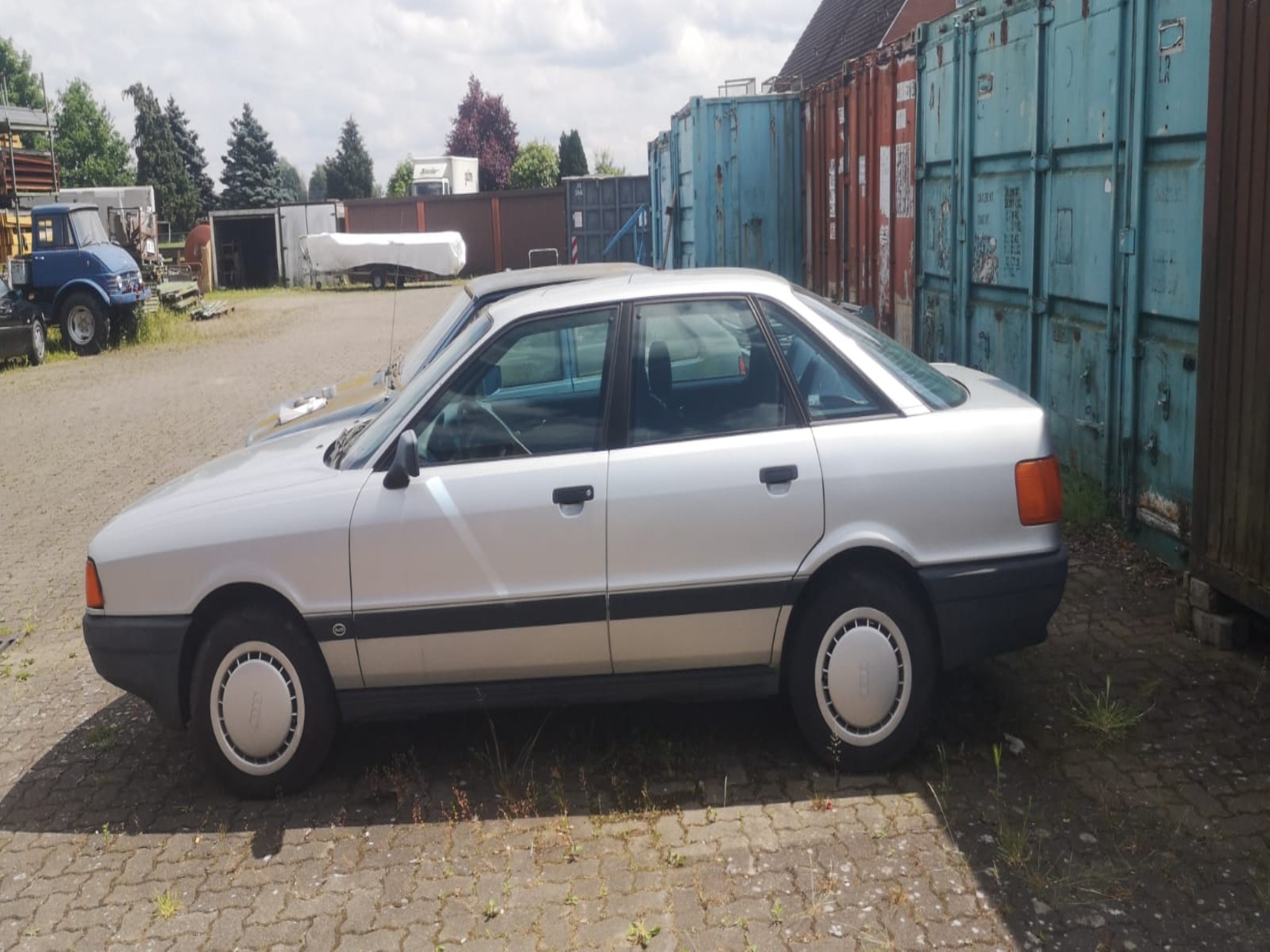 PKW Audi 80